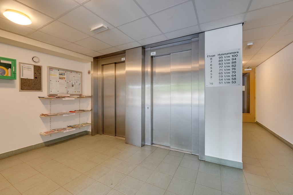 Almere – Marga Klompéhof 90 – Photo 8